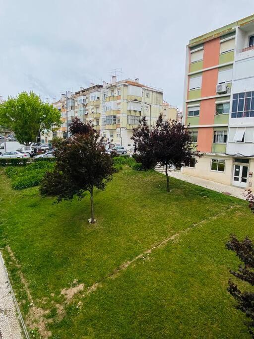 Modern 3 Bedroom Flat In Lisboa Eksteriør billede