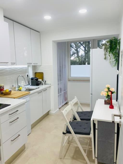 Modern 3 Bedroom Flat In Lisboa Eksteriør billede